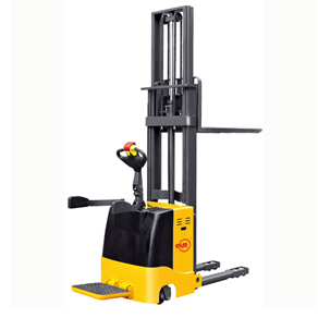 全電動(dòng)堆高車(chē)